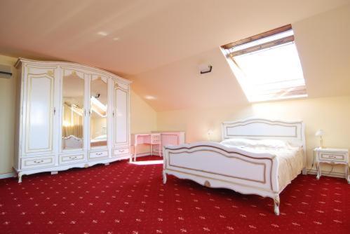 Grand Hotel Perla Ciucasului Tarlungeni Bagian luar foto